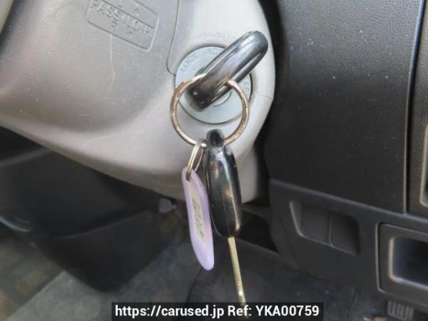 Used 2005 AT toyota sienta NCP81G Image[33]