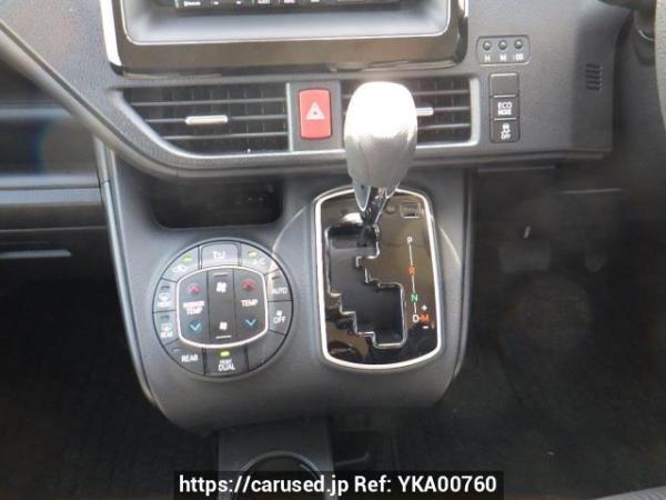 Used 2020 AT toyota voxy ZRR80G Image[21]