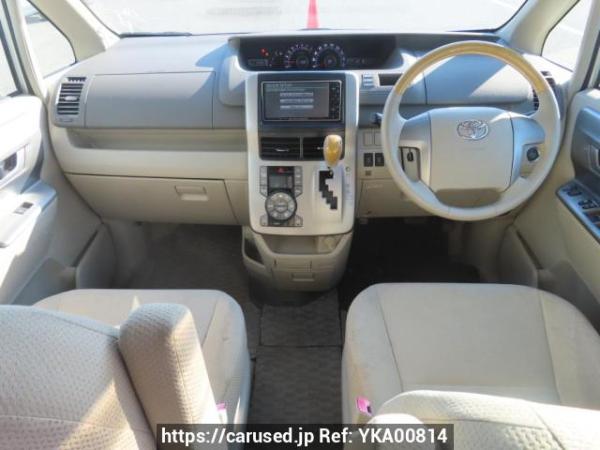 Used 2010 AT toyota noah ZRR70W Image[23]