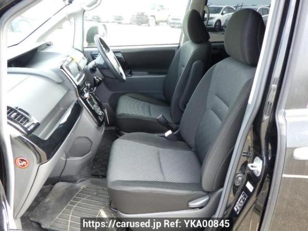 Used 2009 AT toyota noah ZRR70W Image[13]