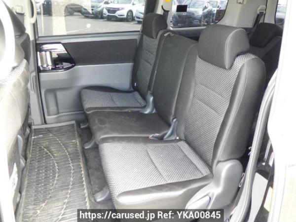 Used 2009 AT toyota noah ZRR70W Image[15]