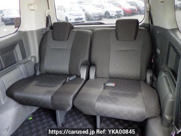 Used 2009 AT toyota noah ZRR70W Image[16]