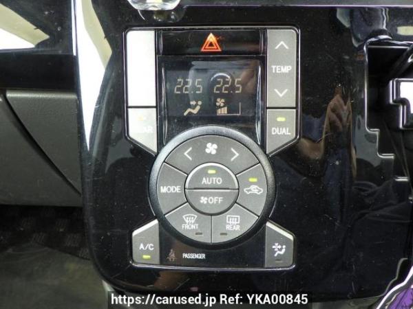 Used 2009 AT toyota noah ZRR70W Image[22]