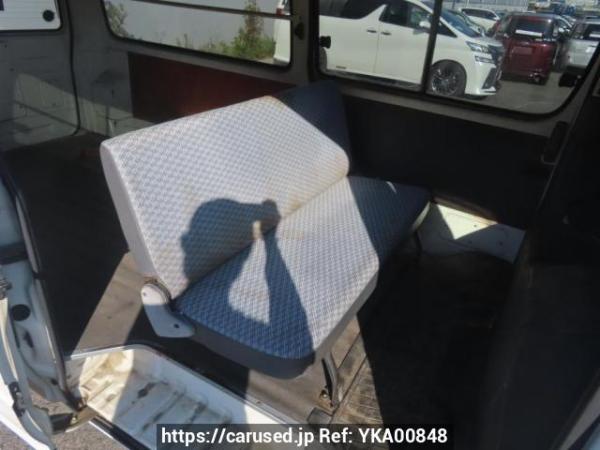 Used 2001 AT toyota regiusace-van RZH112V Image[18]