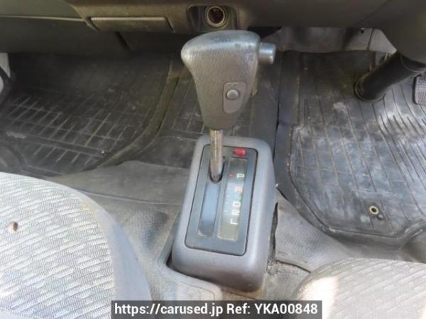Used 2001 AT toyota regiusace-van RZH112V Image[28]