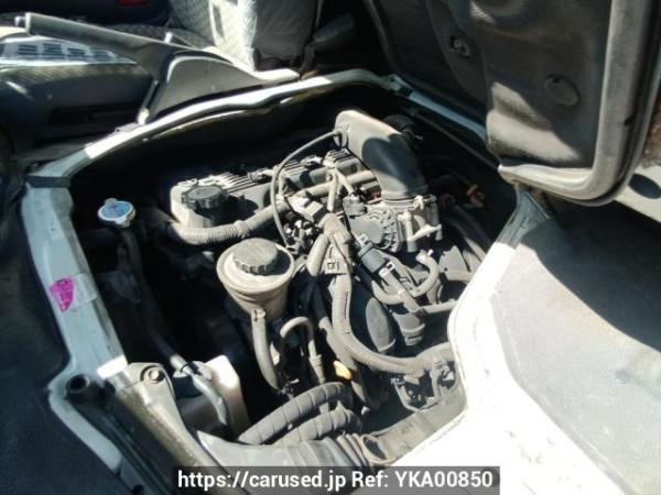 Used 2003 AT toyota hiace-van TRH122K Image[6]