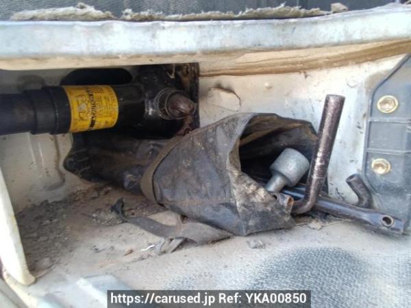 Used 2003 AT toyota hiace-van TRH122K Image[33]