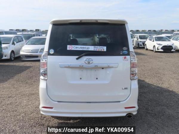 Used 2008 AT toyota voxy ZRR70W Image[5]