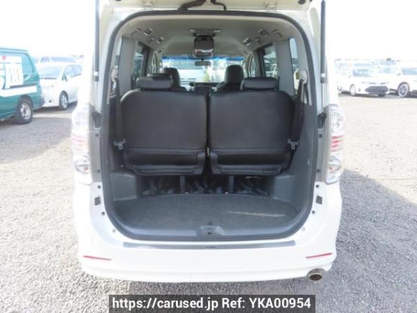 Used 2008 AT toyota voxy ZRR70W Image[8]