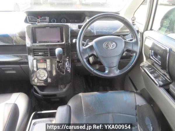 Used 2008 AT toyota voxy ZRR70W Image[25]