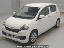Daihatsu Mira e:S LA300S