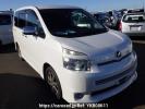 Toyota Voxy ZRR70W