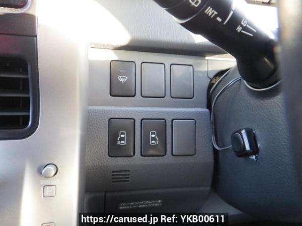 Used 2009 AT toyota voxy ZRR70W Image[28]