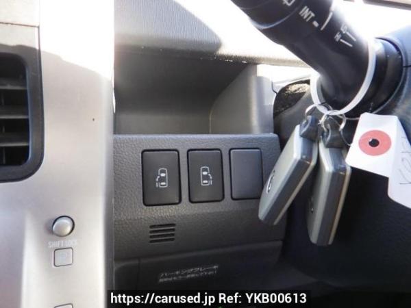 Used 2009 AT toyota voxy ZRR70W Image[27]