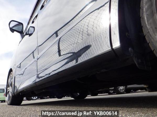 Used 2008 AT toyota voxy ZRR70W Image[36]