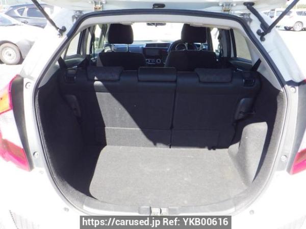 Used 2013 AT honda fit GK3 Image[6]