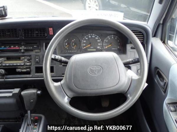 Used 2003 AT toyota hiace-van TRH102V Image[25]