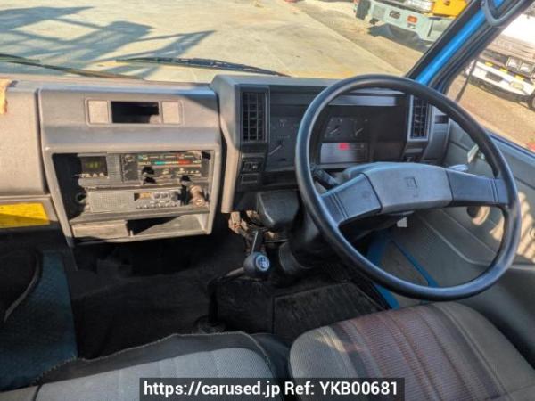 Used 1986 MT isuzu elf-truck NKR57ED Image[27]