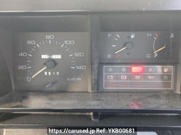 Used 1986 MT isuzu elf-truck NKR57ED Image[31]