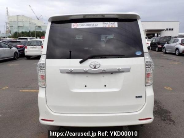 Used 2010 AT toyota voxy ZRR70W Image[5]