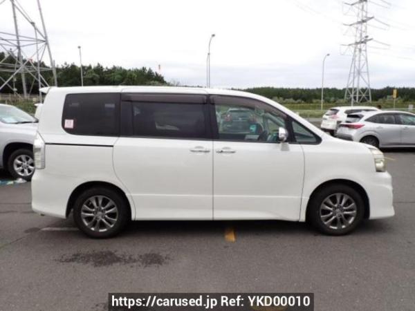 Used 2010 AT toyota voxy ZRR70W Image[7]