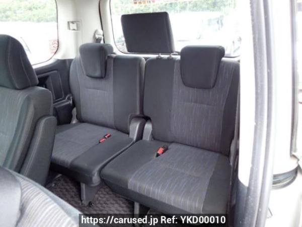 Used 2010 AT toyota voxy ZRR70W Image[16]