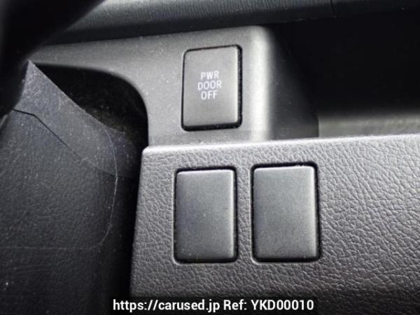 Used 2010 AT toyota voxy ZRR70W Image[26]