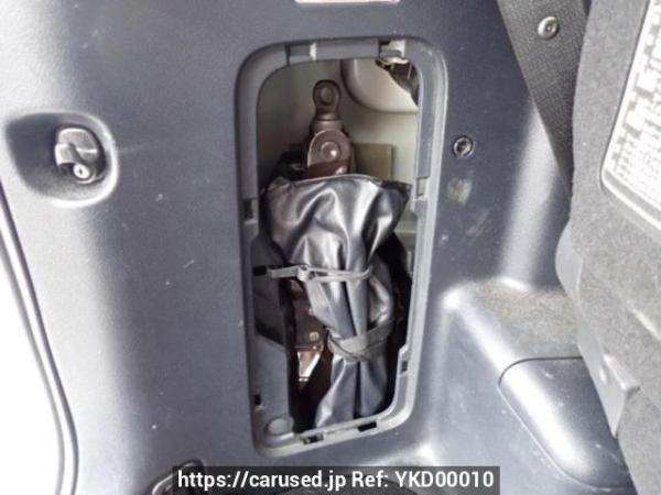 Used 2010 AT toyota voxy ZRR70W Image[38]