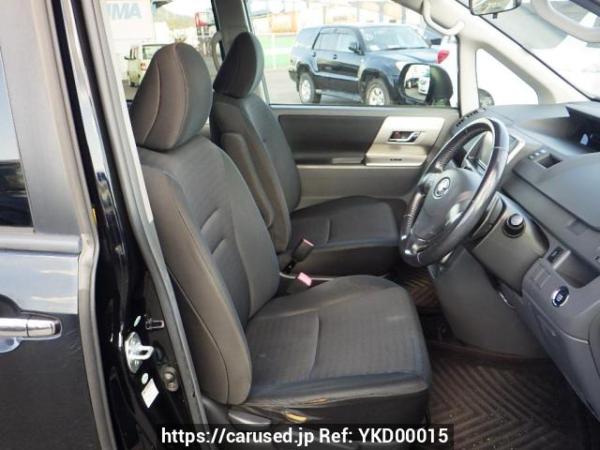 Used 2010 AT toyota voxy ZRR70W Image[12]