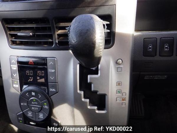 Used 2010 AT toyota voxy ZRR70W Image[21]