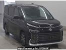 Toyota Voxy MZRA90W