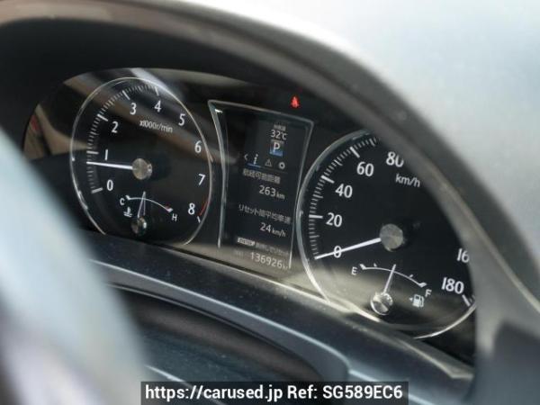 Used 2016 AT toyota crown-royal-series null Image[12]