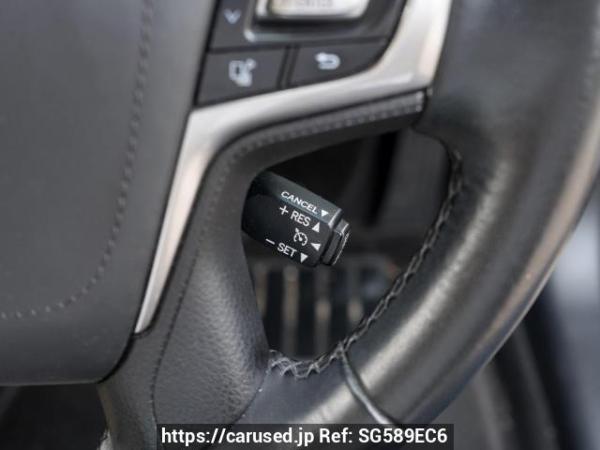 Used 2016 AT toyota crown-royal-series null Image[18]