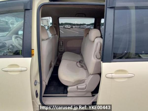 Used 2004 AT toyota sienta NCP81G Image[15]