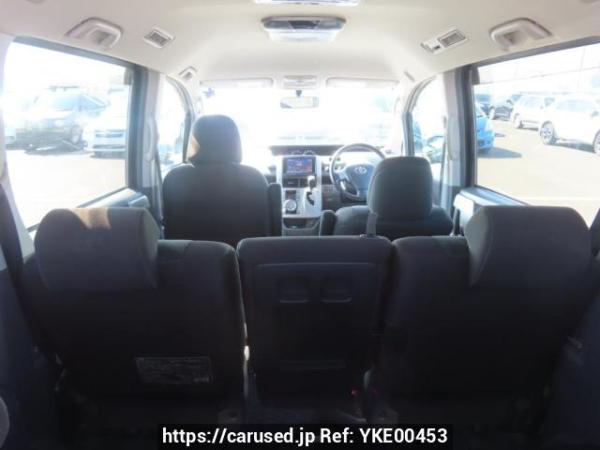 Used 2009 AT toyota voxy ZRR70W Image[9]