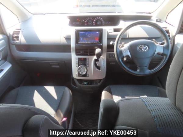 Used 2009 AT toyota voxy ZRR70W Image[23]