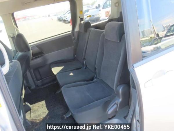 Used 2008 AT toyota voxy ZRR70G Image[20]