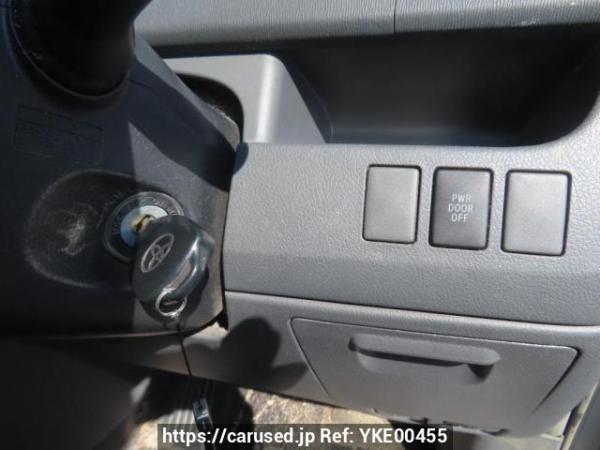 Used 2008 AT toyota voxy ZRR70G Image[33]
