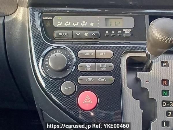Used 2004 AT toyota wish ZNE14G Image[22]