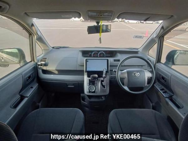 Used 2008 AT toyota noah ZRR70G Image[17]