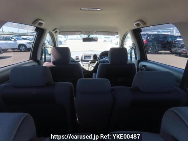Used 2004 AT toyota wish ZNE14G Image[9]