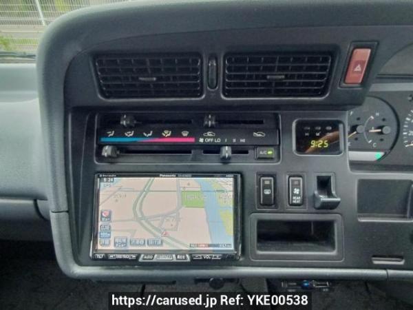 Used 2004 AT toyota hiace-van TRH122K Image[18]