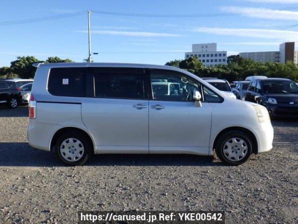 Used 2007 AT toyota noah ZRR70G Image[7]