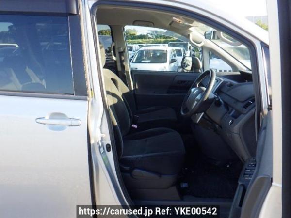 Used 2007 AT toyota noah ZRR70G Image[11]
