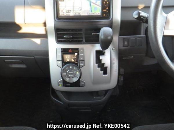 Used 2007 AT toyota noah ZRR70G Image[21]