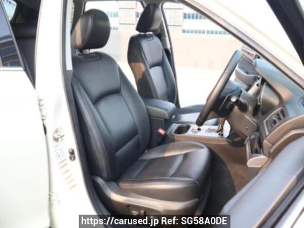 Used 2017 CVT subaru outback null Image[7]