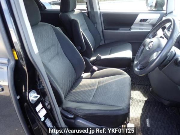 Used 2007 AT toyota noah ZRR75W Image[11]