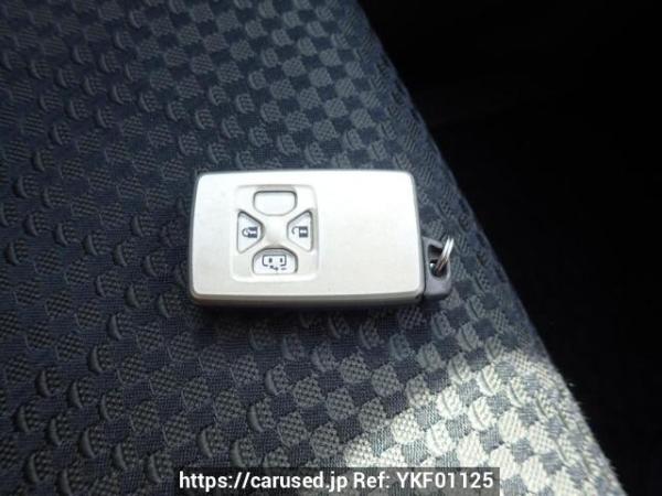 Used 2007 AT toyota noah ZRR75W Image[27]
