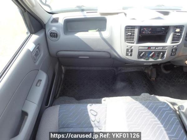 Used 2003 AT nissan caravan-van DWMGE25 Image[18]