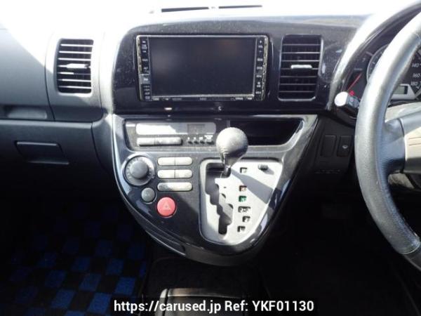 Used 2005 AT toyota wish ZNE14G Image[17]